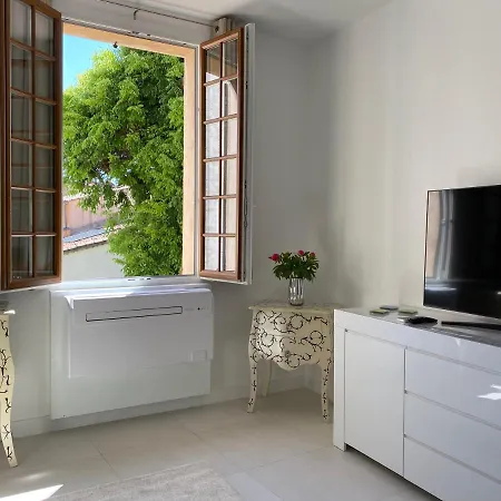 Apartment Hello 2 Pieces “renove Et Climatise “ Vieil